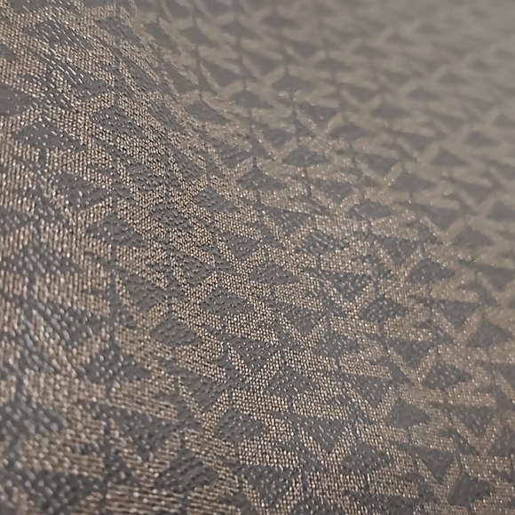 Michael Kors Handbag/ Like New Condition - Picture 4 of 7